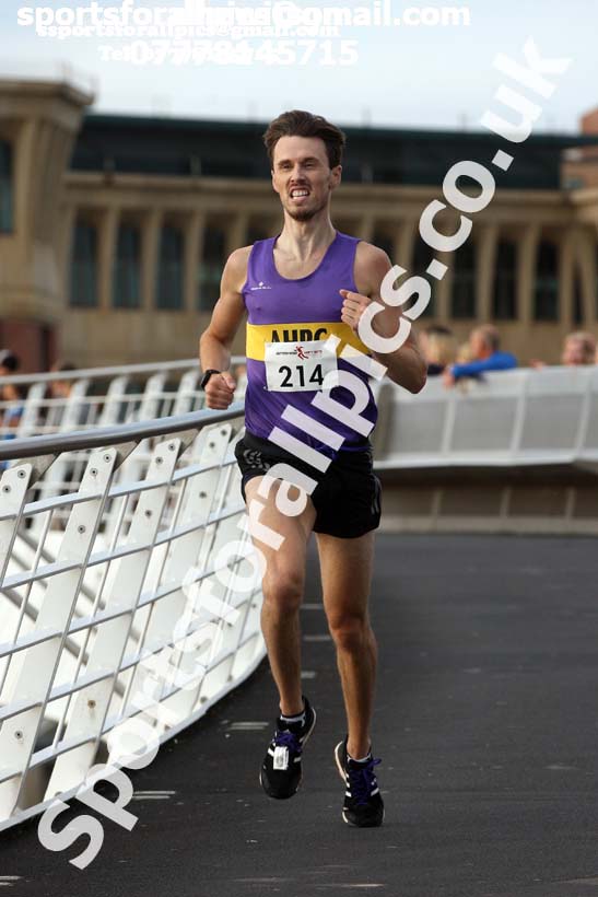 Gateshead Harriers Quayside 5k Road Race. Photo: David T. Hewitson/Sports for All Pics